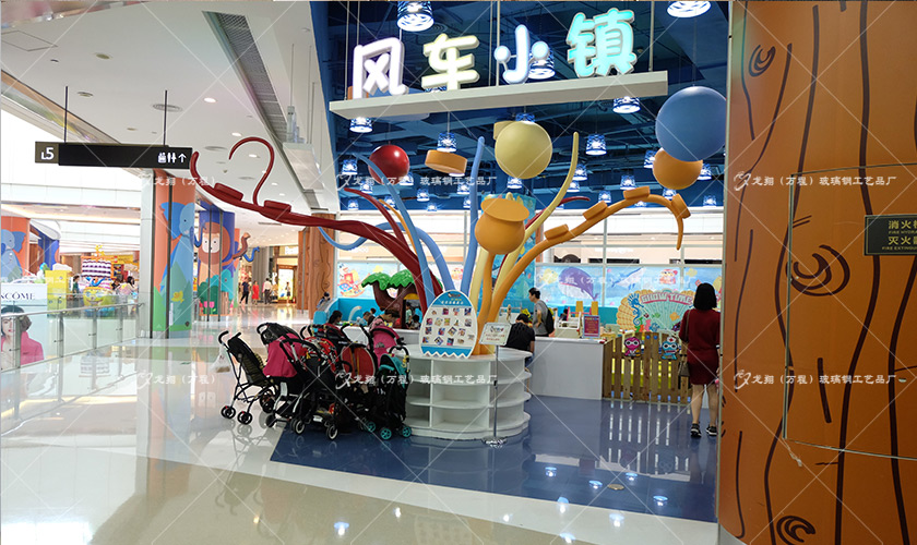 【玻璃鋼雕塑】深圳玻璃鋼雕塑廠家怎么選擇？
